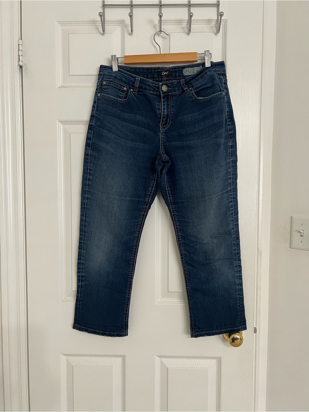 MIA Dark Blue Denim capris Jeans with Contrasting Stitching